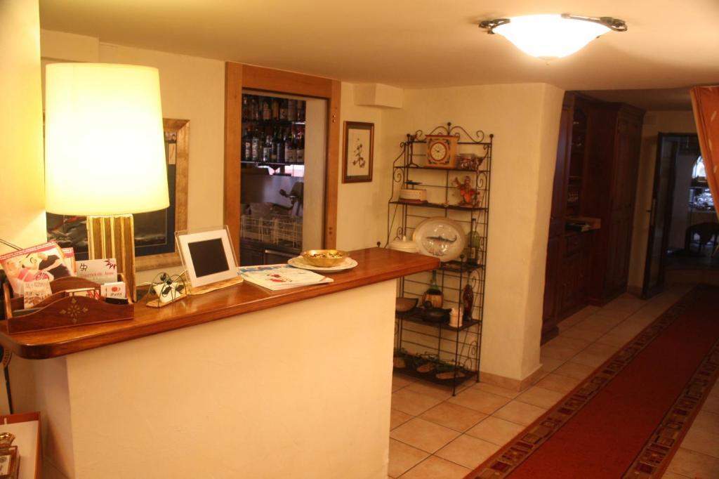 Auberge Communale Bogis Bossey Exterior foto